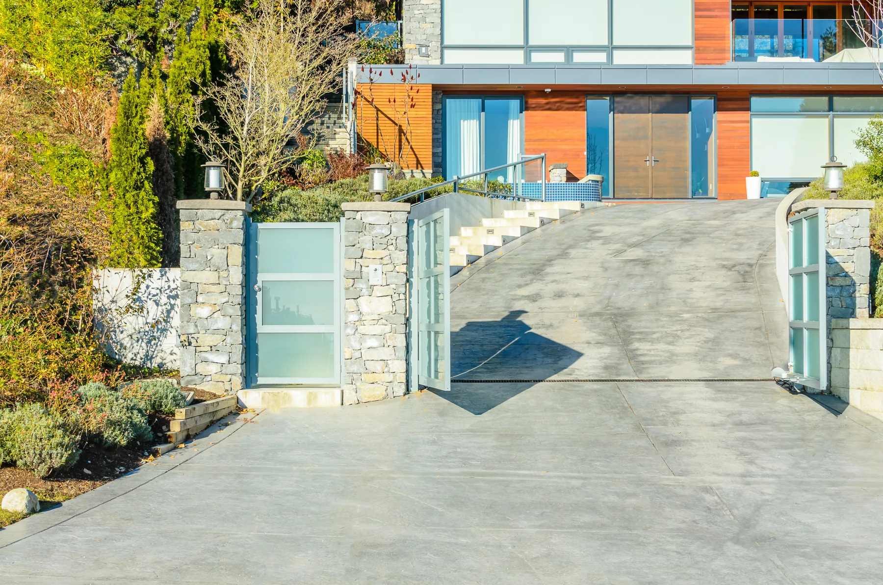 Finished residential concrete driveway